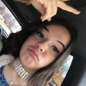 Meet your Posher, Jaymee